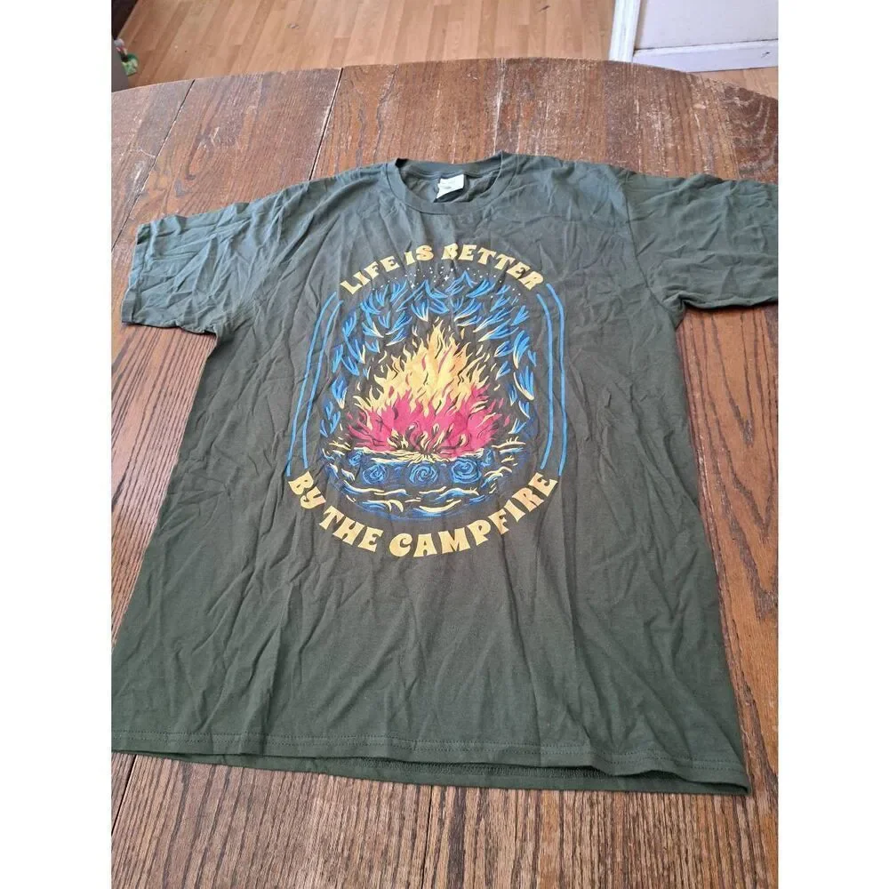 New Life Is Better By the Campfire T-Shirt Unisex L Green Port & Co Cotton Tee